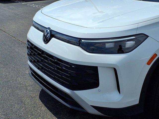 new 2025 Volkswagen Tiguan car, priced at $33,255