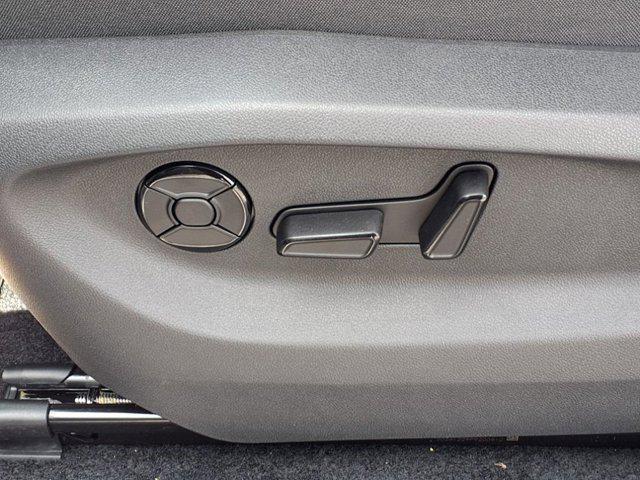new 2025 Volkswagen Tiguan car, priced at $33,255