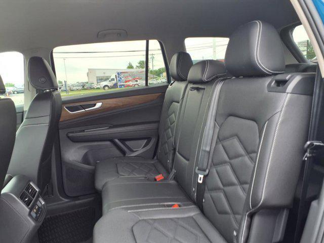 new 2025 Volkswagen Atlas car, priced at $38,504