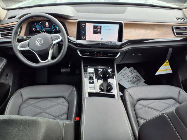 new 2025 Volkswagen Atlas car, priced at $46,923
