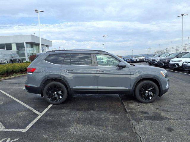 new 2025 Volkswagen Atlas car, priced at $46,923