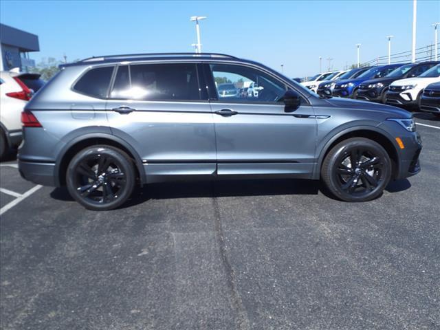 new 2024 Volkswagen Tiguan car, priced at $38,084