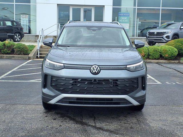 new 2025 Volkswagen Tiguan car, priced at $35,739