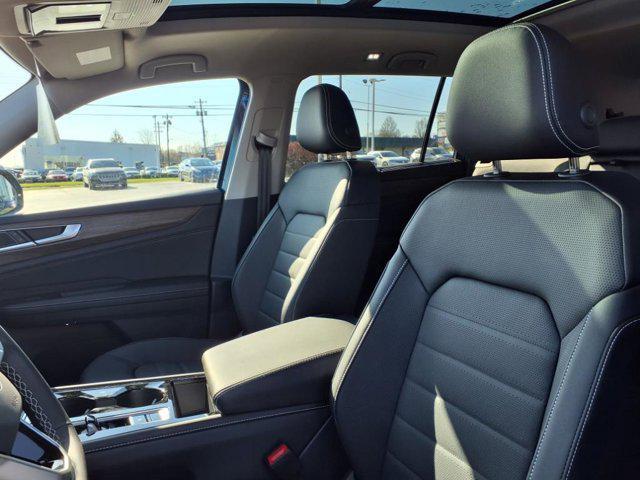 new 2025 Volkswagen Atlas car, priced at $50,219