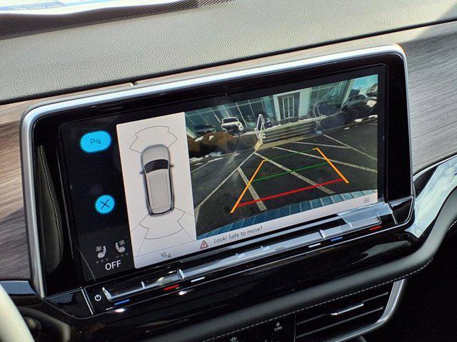 new 2025 Volkswagen Atlas car, priced at $50,041