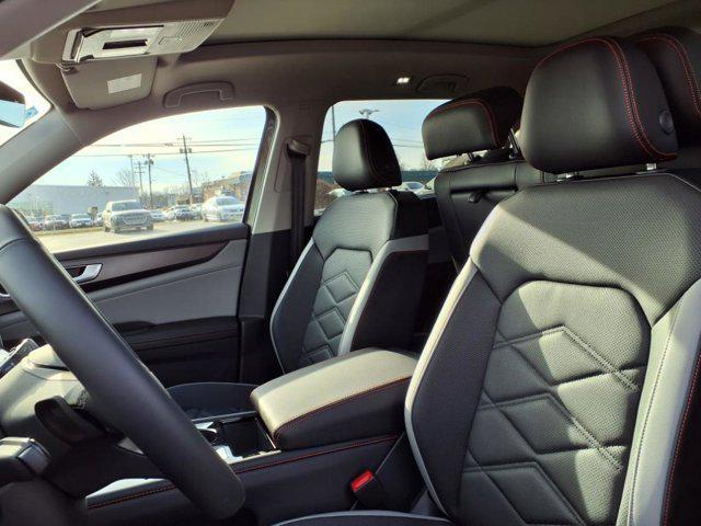 new 2025 Volkswagen Atlas car, priced at $47,254