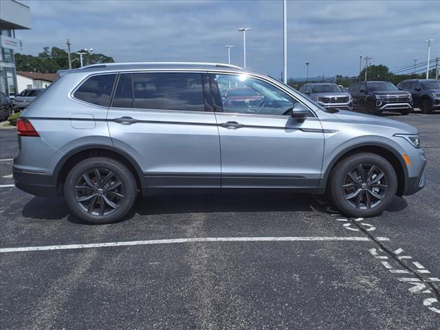 new 2024 Volkswagen Tiguan car, priced at $33,351