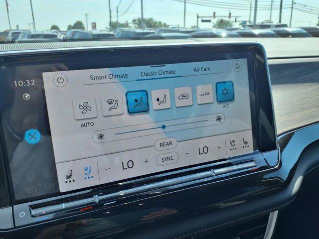 new 2025 Volkswagen Atlas car, priced at $53,761
