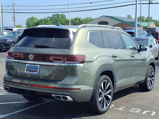 new 2025 Volkswagen Atlas car, priced at $53,761