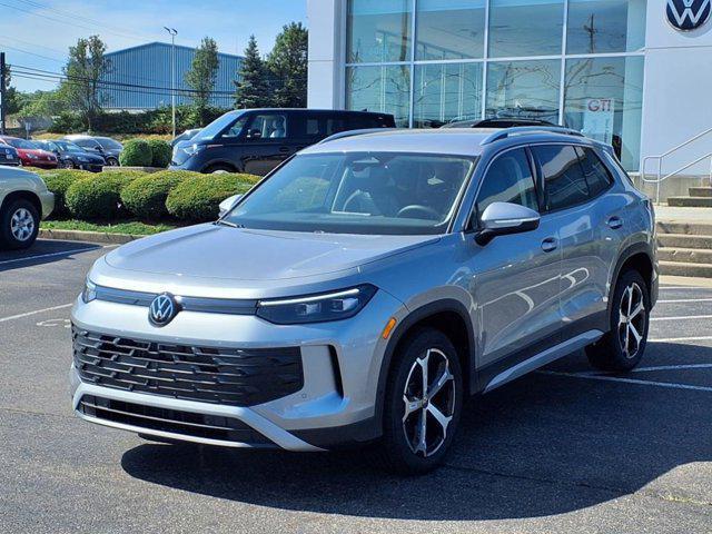 new 2025 Volkswagen Tiguan car, priced at $33,657