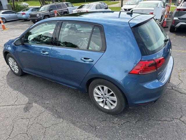 new 2016 Volkswagen Golf car