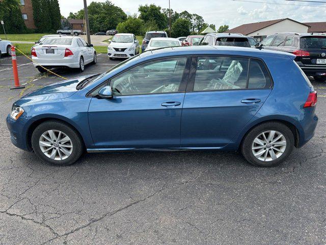 new 2016 Volkswagen Golf car