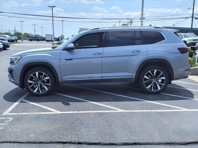 new 2024 Volkswagen Atlas car, priced at $55,236