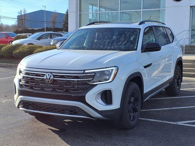 new 2025 Volkswagen Atlas car, priced at $48,589