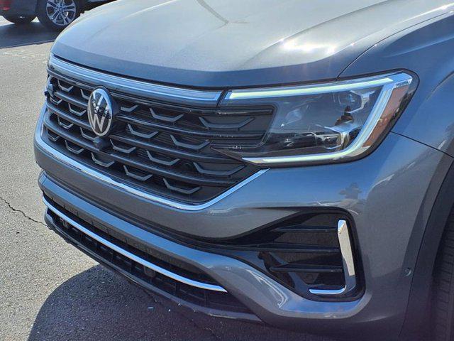 new 2025 Volkswagen Atlas car, priced at $55,174