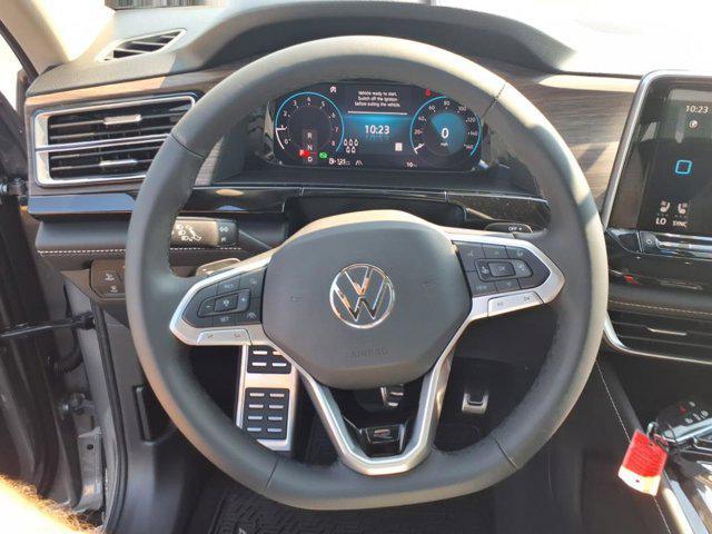 new 2025 Volkswagen Atlas car, priced at $53,761