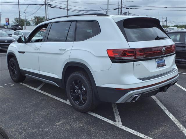 new 2024 Volkswagen Atlas car, priced at $54,376