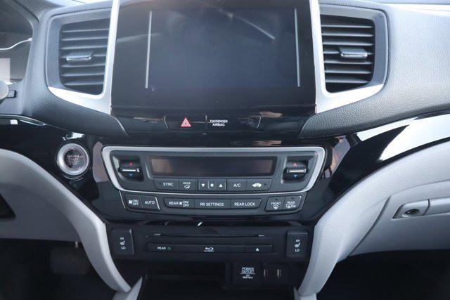 used 2018 Honda Pilot car