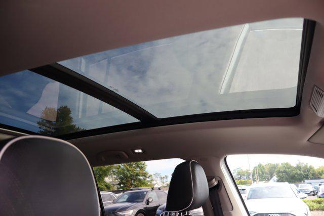 used 2025 Volkswagen Atlas car, priced at $44,550