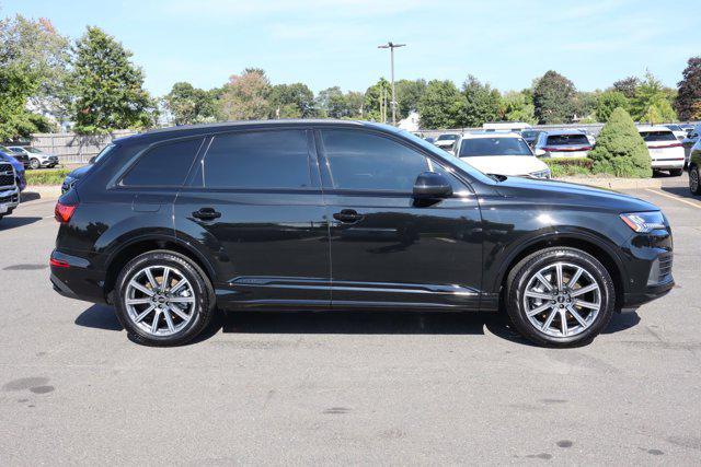 used 2024 Audi Q7 car, priced at $41,995