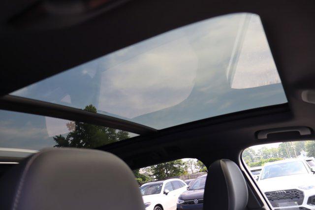 used 2025 Audi Q7 car, priced at $47,995