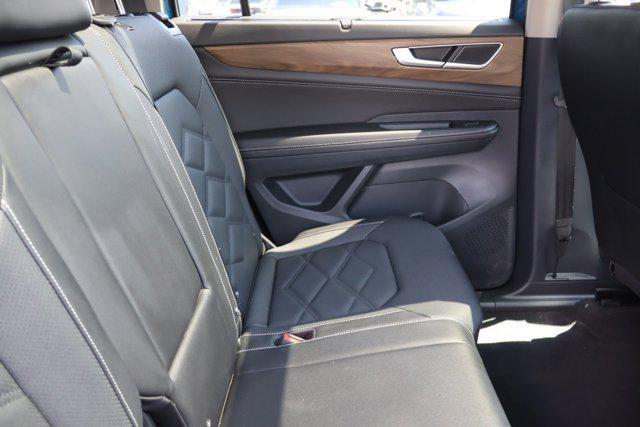 used 2025 Volkswagen Atlas car, priced at $37,400