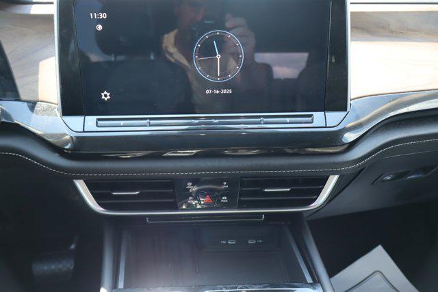 used 2025 Volkswagen Atlas car, priced at $37,400