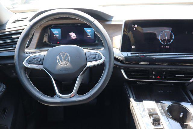 used 2025 Volkswagen Atlas car, priced at $37,400