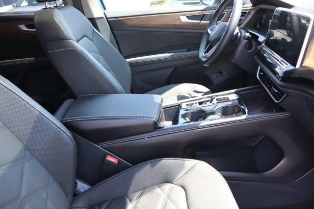 used 2025 Volkswagen Atlas car, priced at $37,400