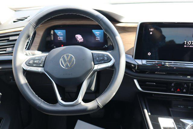 used 2024 Volkswagen Atlas car, priced at $35,995