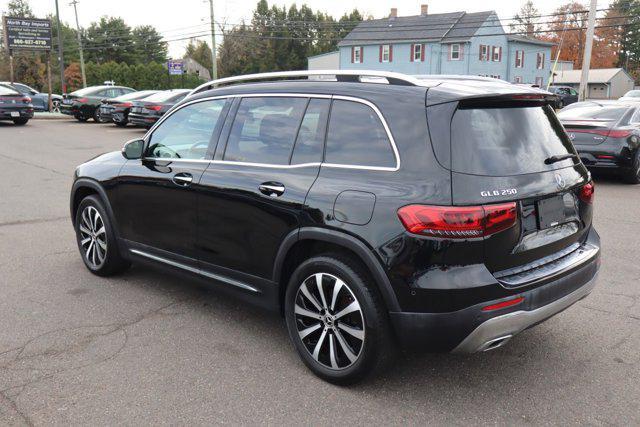 used 2022 Mercedes-Benz GLB 250 car, priced at $27,995