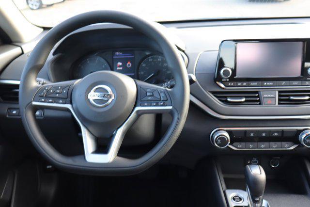 used 2022 Nissan Altima car