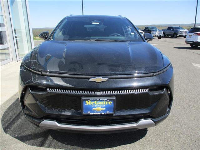 new 2025 Chevrolet Equinox EV car, priced at $40,590