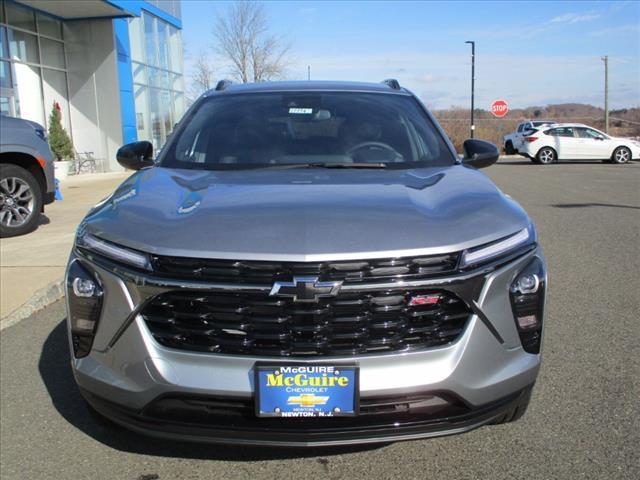 new 2025 Chevrolet Trax car, priced at $24,985