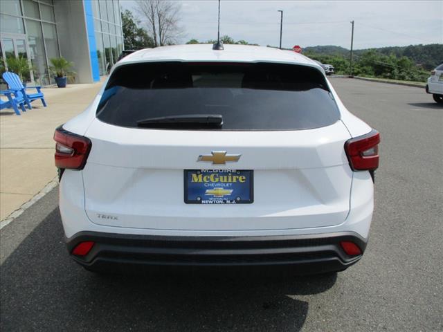 used 2024 Chevrolet Trax car, priced at $21,995