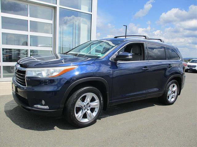 used 2016 Toyota Highlander car, priced at $17,495