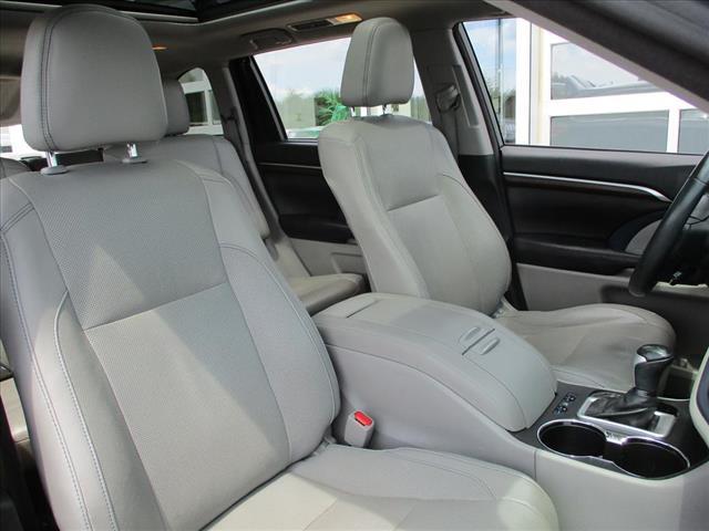 used 2016 Toyota Highlander car, priced at $17,495