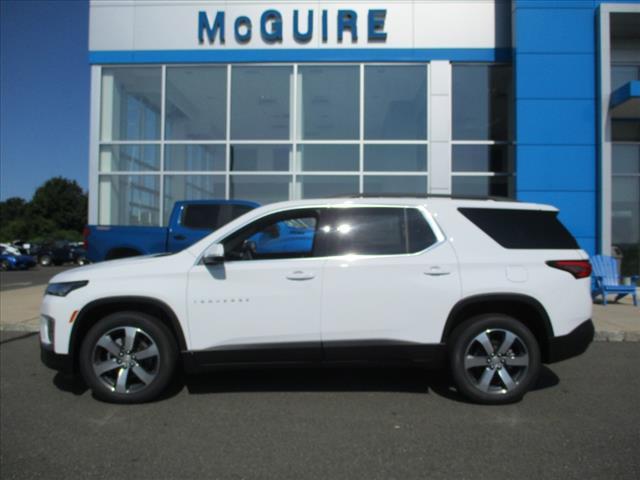 used 2022 Chevrolet Traverse car, priced at $34,875