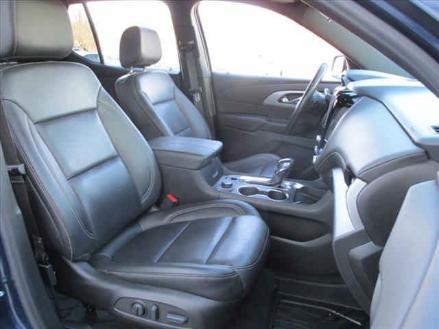 used 2022 Chevrolet Traverse car, priced at $31,895