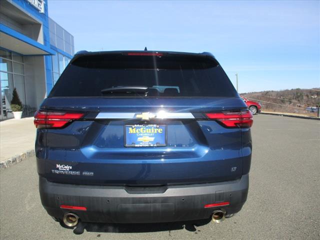 used 2022 Chevrolet Traverse car, priced at $31,895