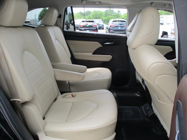 used 2021 Toyota Highlander car, priced at $32,495