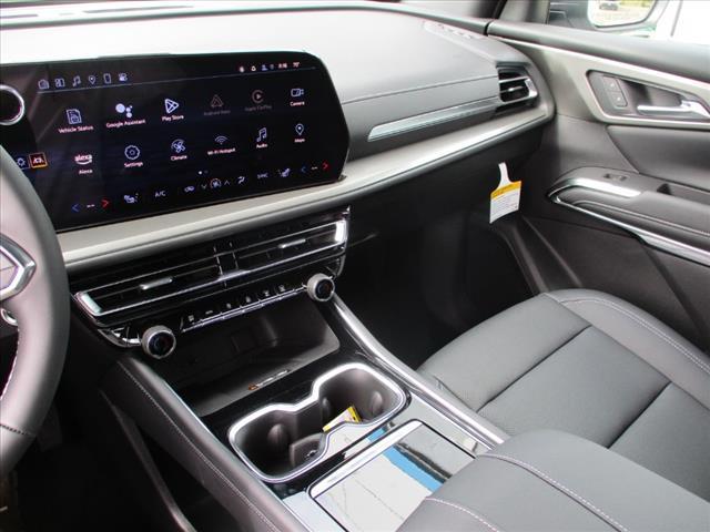 new 2025 Chevrolet Traverse car, priced at $45,195