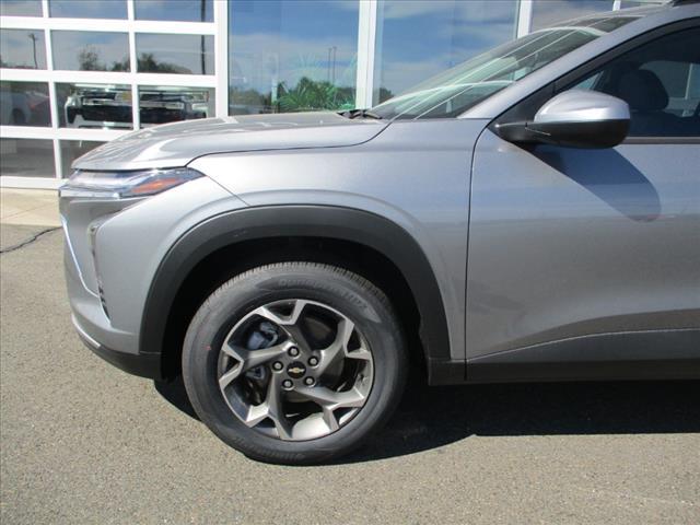 new 2025 Chevrolet Trax car, priced at $24,095