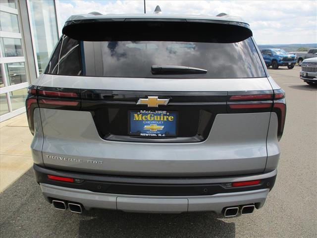 new 2026 Chevrolet Traverse car, priced at $49,420