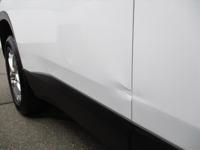 used 2019 Chevrolet Traverse car, priced at $18,495