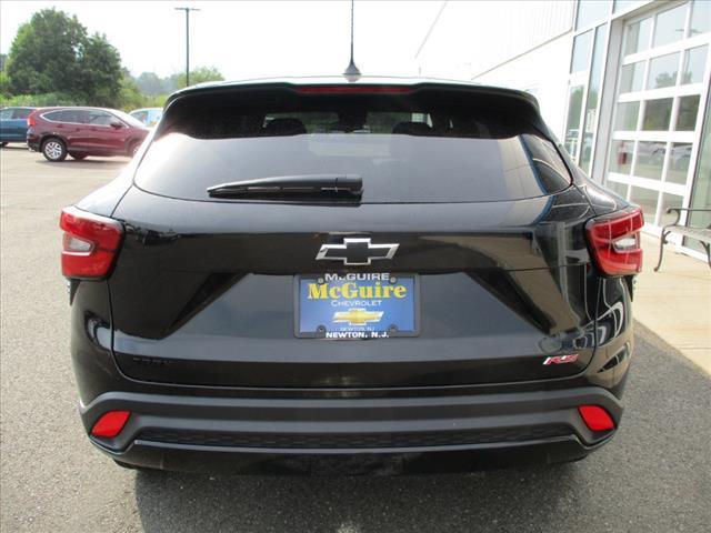 new 2025 Chevrolet Trax car, priced at $26,690