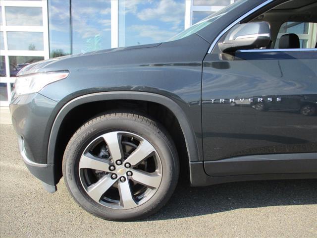 used 2021 Chevrolet Traverse car, priced at $27,995