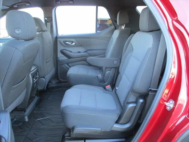 used 2022 Chevrolet Traverse car, priced at $32,995