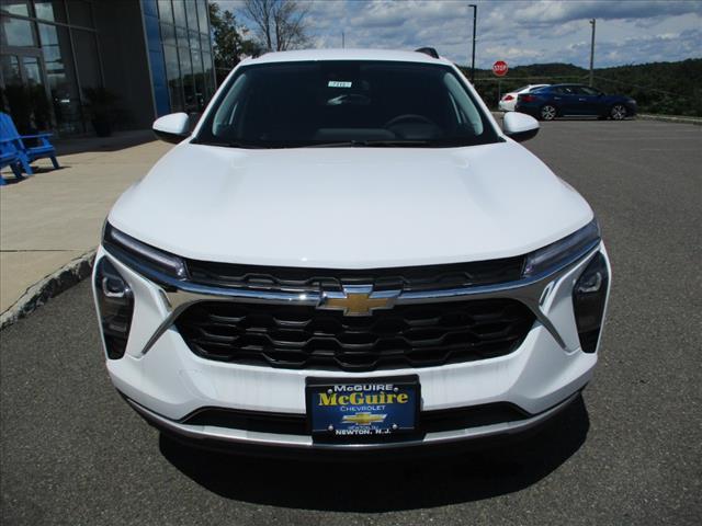 new 2025 Chevrolet Trax car, priced at $24,190