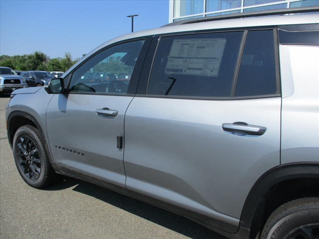 new 2025 Chevrolet Traverse car, priced at $45,495